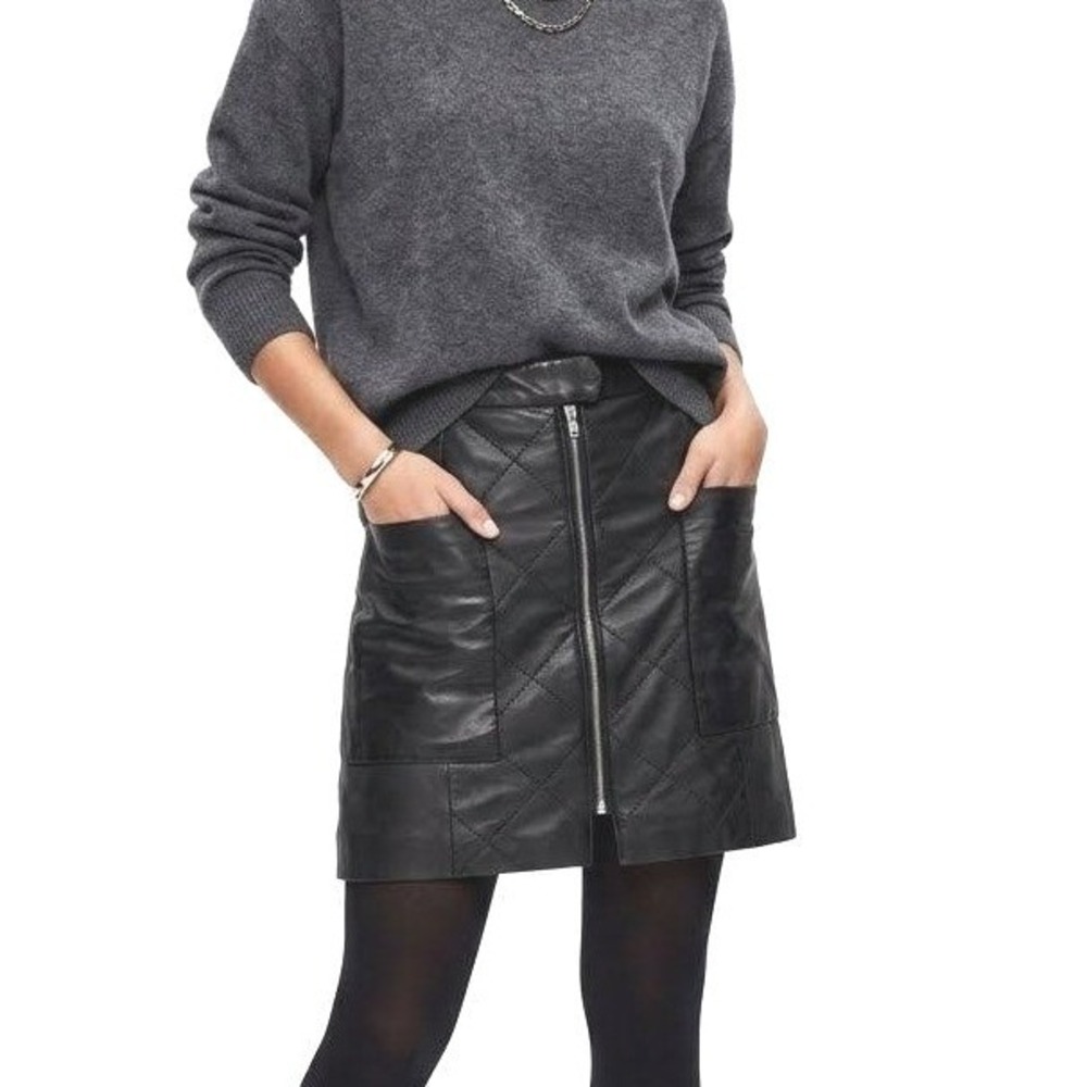Twenty8Twelve | Black Quilted Lamb Leather Mini Skirt Front Zip Pockets | Size 4
